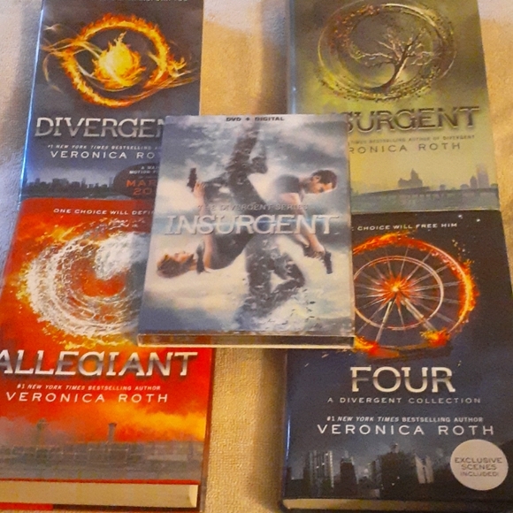 Scholastic Other - Divergent bundle